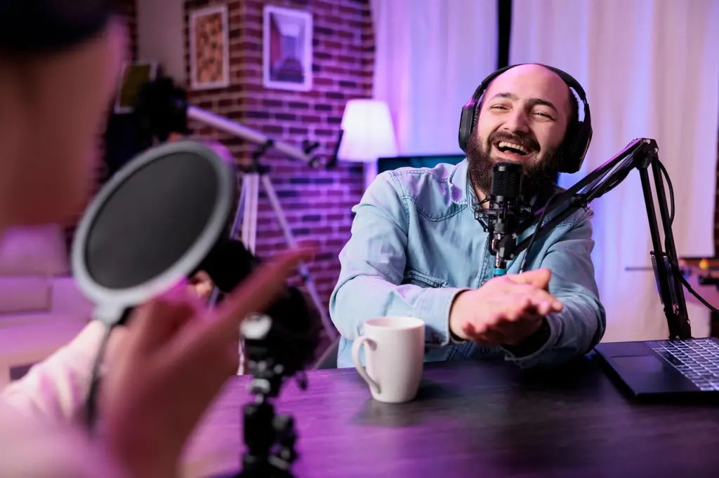 Live Host cum Content Creator